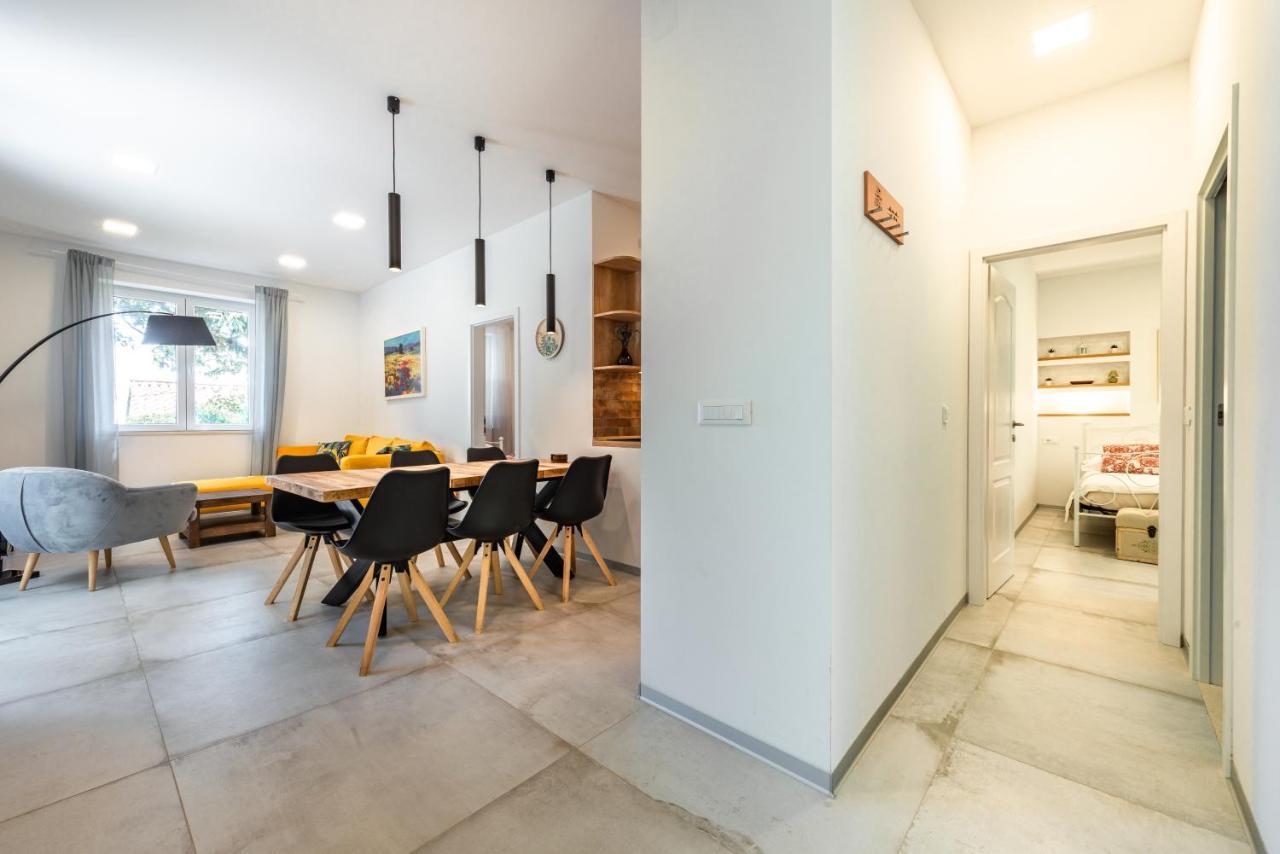 Apartment Tezoro 2 *