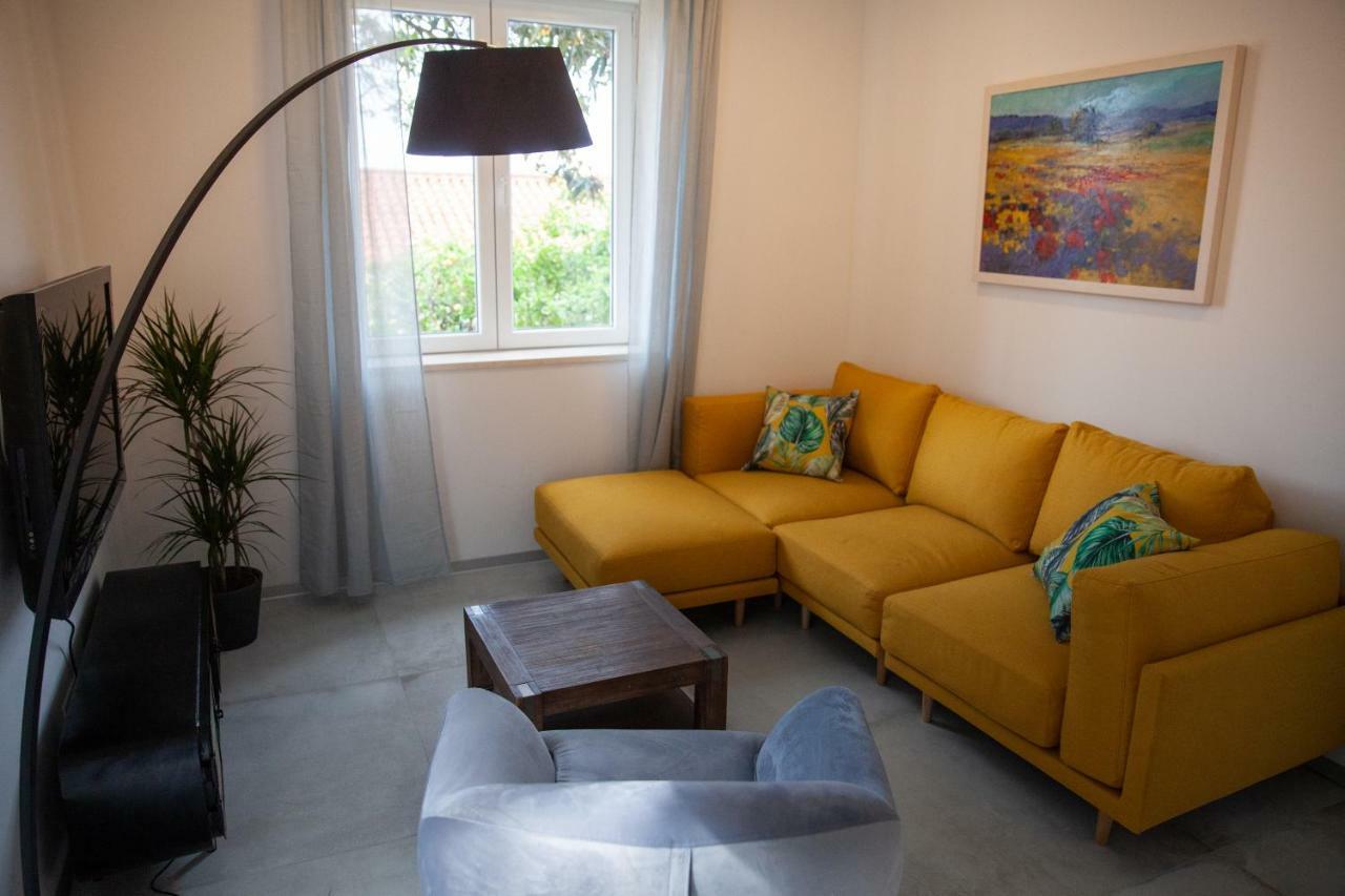 Tezoro 2 Apartment *