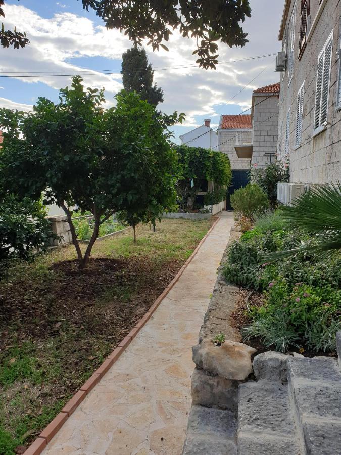 Appartement Tezoro 2 *